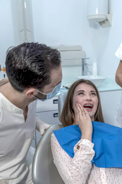 Best Emergency Dental Care for Broken or Chipped Teeth in Grenelefe, FL